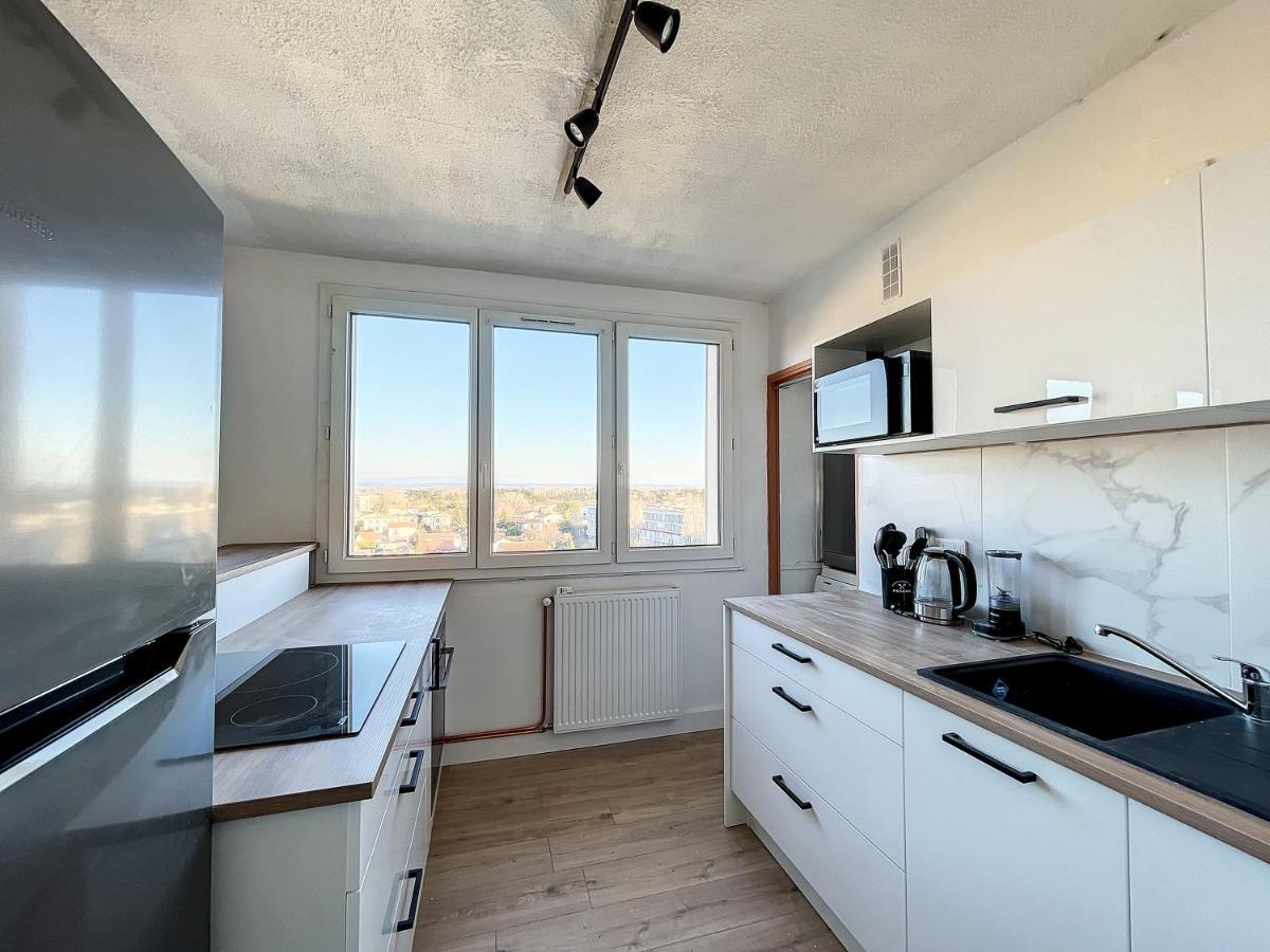 Agreable Appartement 4 Pieces, Vue Mont Ventoux, Proche Remparts Avignon Buitenkant foto